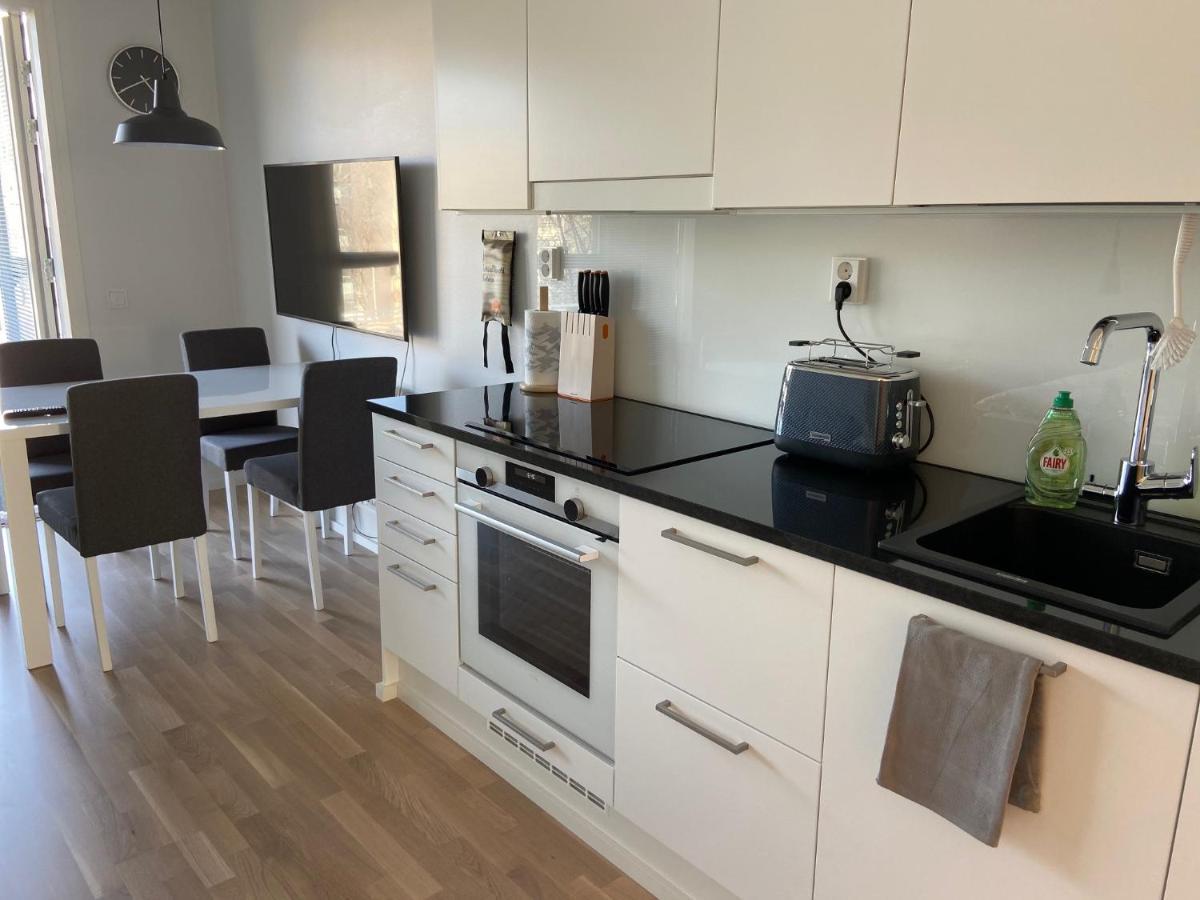 Parvekkeellinen Yksioe Keskustassa Apartman Turku Kültér fotó